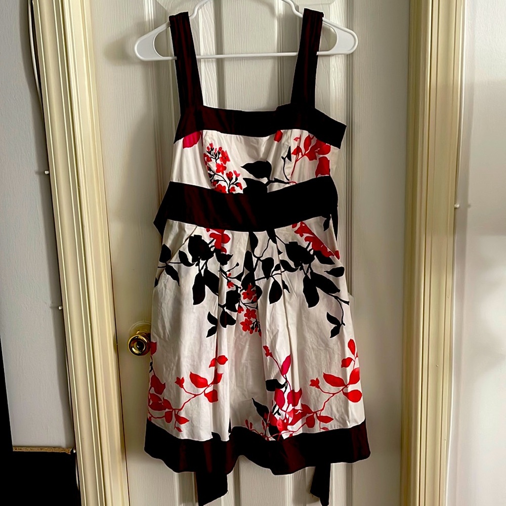 Speckles floral sun dress